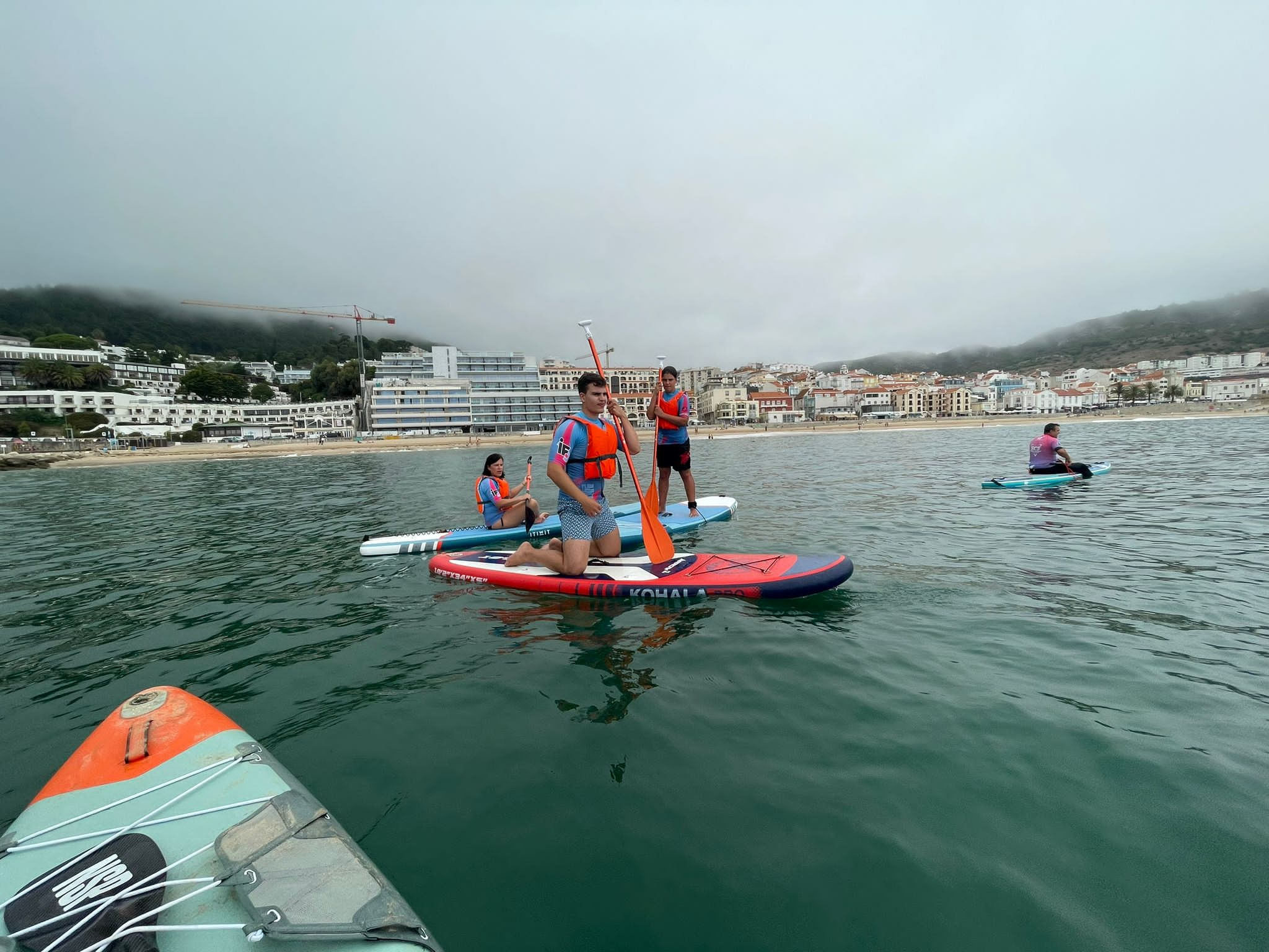 Winter Sessions - Aula de SUP, Surf, Bodyboad e Skimboard - domingo dia 10 de dezembro - 14h30 às 16h30 - Praia do Ouro, Sesimbra