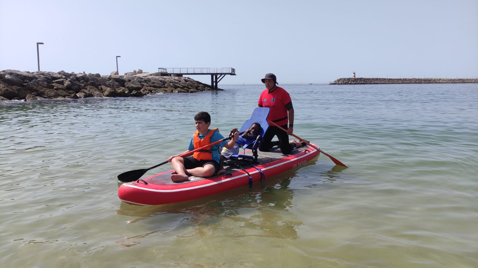 Surf Clube de Sesimbra Promove Semana Azul: Mais de 140 Jovens à Descoberta dos Desportos Náuticos